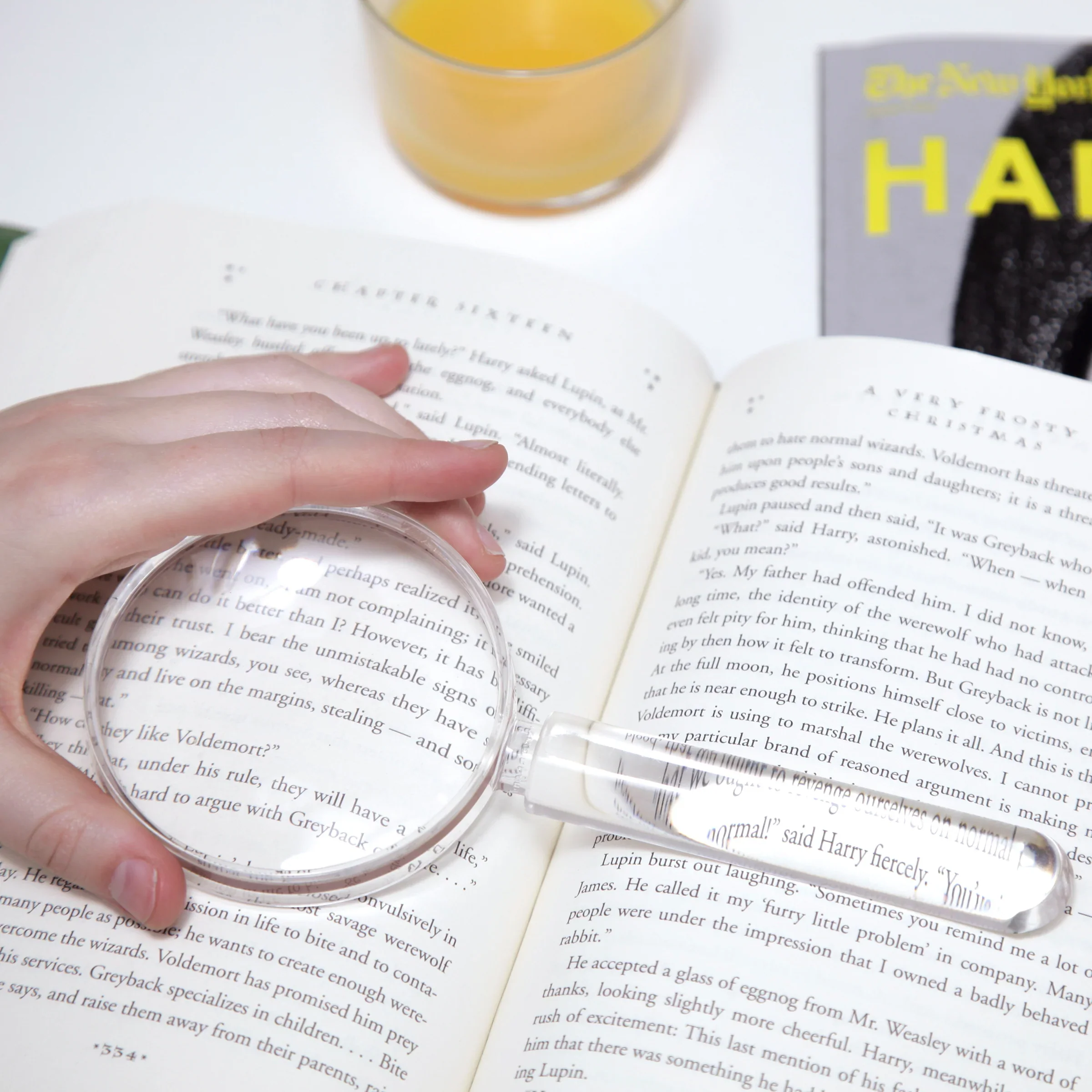 Two-in-One Magnifier - Image 2