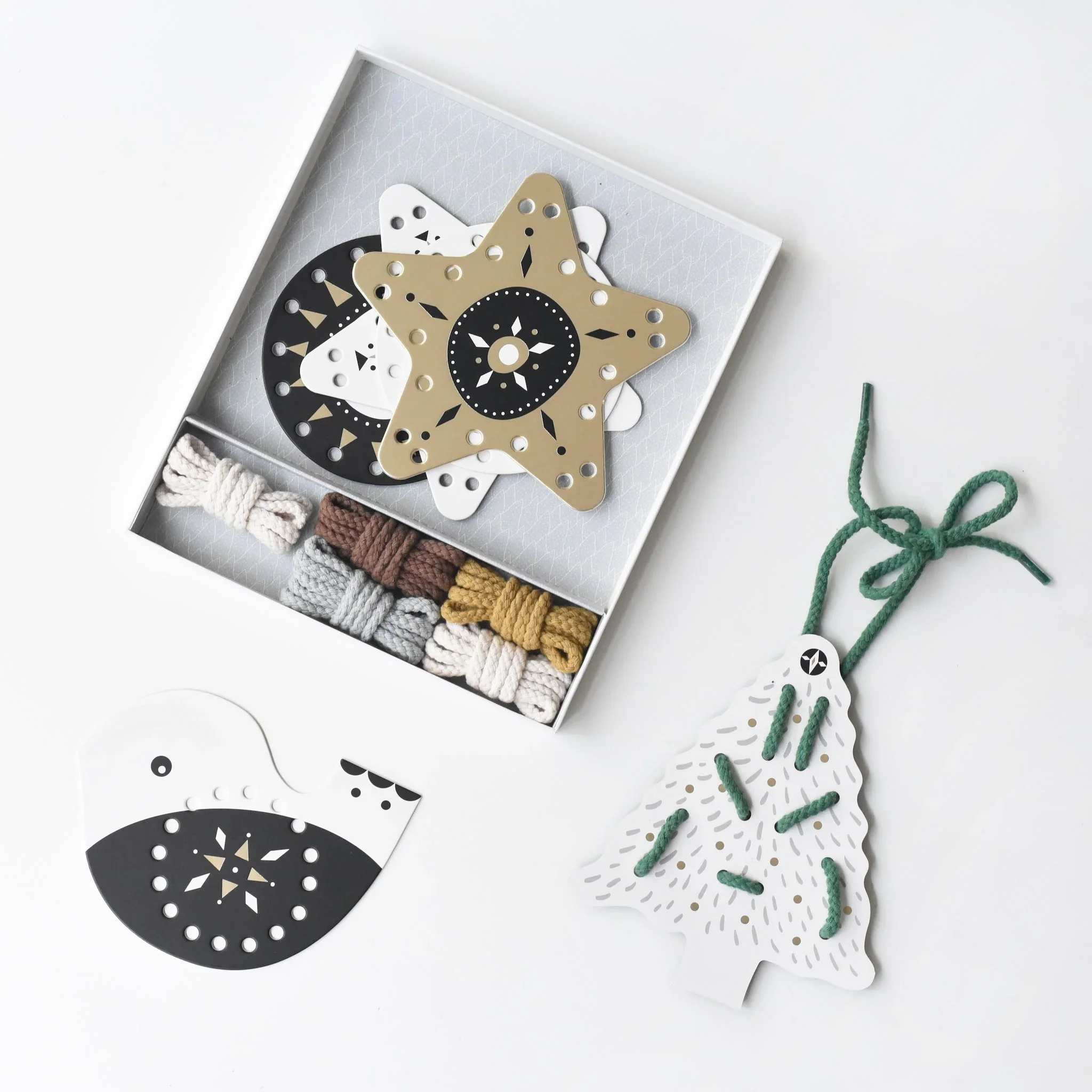 Festive Ornament Lacing Cards - Image 2